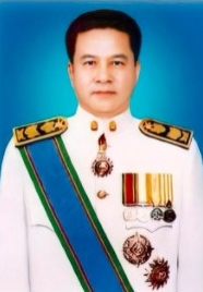 นายเทอดชาติ ชัยพงษ์